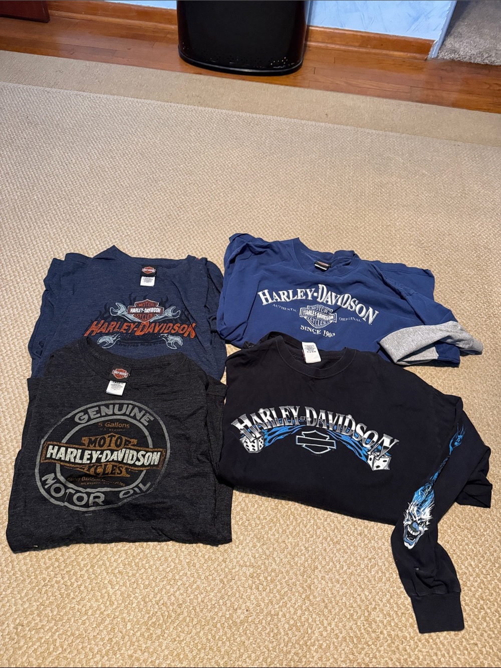 Harley-Davidson Set of 4 Tees in Black, Navy, Gray, Blue size xl